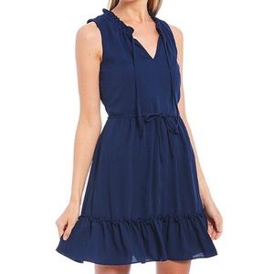 Sleeveless Flounce Hem Shift Dress-Navy
$62 Large